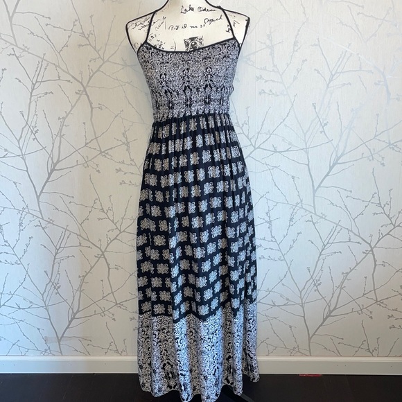 Band of Gypsies Dresses & Skirts - Band of Gypsies boho maxi dress, Size Small